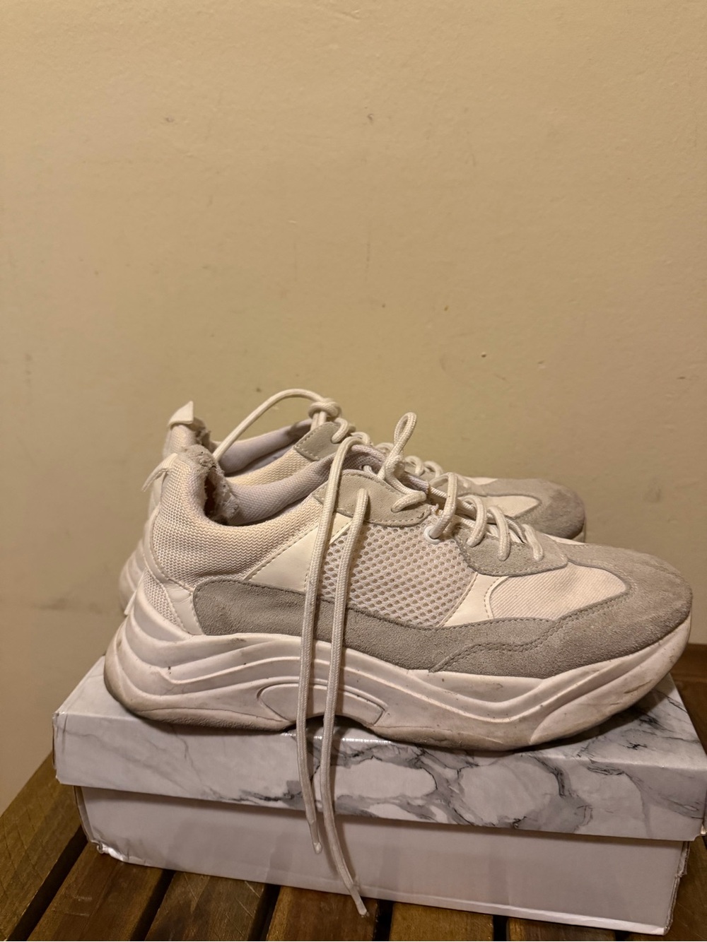 Men's Chunky Casual Sneakers in Light Gray and Cream